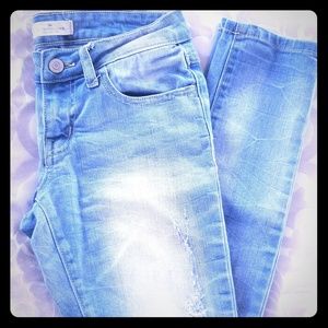 Light acid wash denim jeans